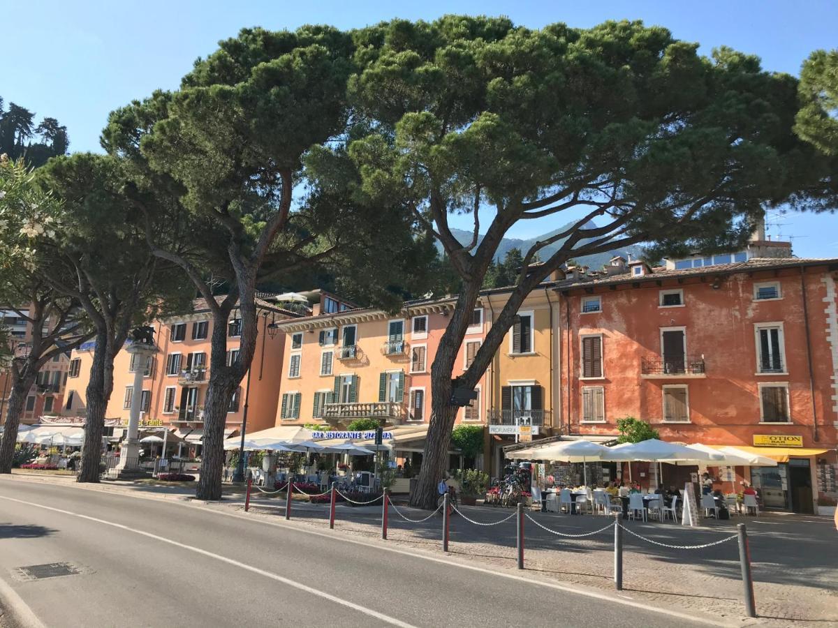 Panorama Lake View, Pool & Garden, 2 Bathrooms, Kingsize & Single-Beds, Fast Internet Toscolano Maderno Extérieur photo